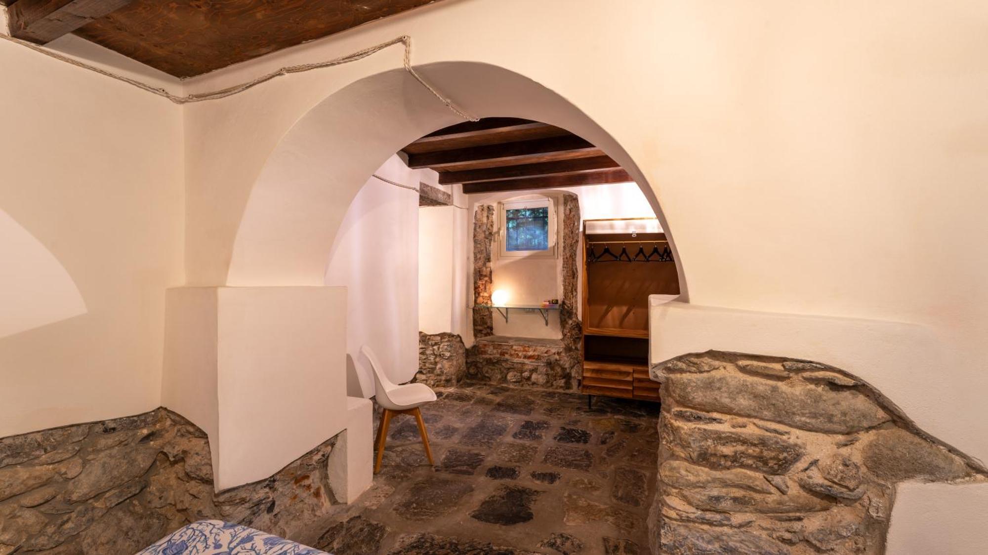La Casa Delle Pietre Parlanti - Casa In Pietra Ai Piedi Del Parco Delle 5 Terre Bed and Breakfast Biassa Eksteriør billede